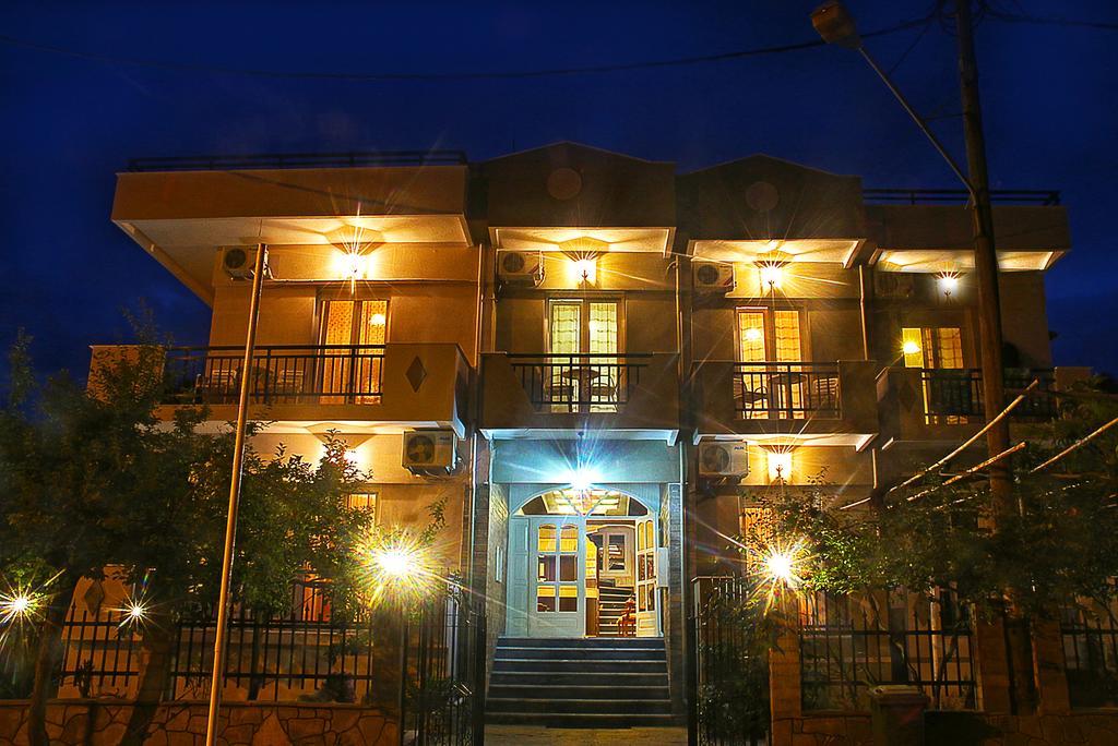 Kristal Hotel พริโนส ภายนอก รูปภาพ